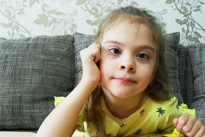 Шестилетней сибирячке с ДЦП нужна помощь в лечении