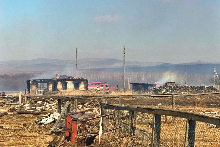 Предварительный ущерб от пожаров в Забайкалье оценивают в 280 млн Предварительный ущерб от пожаров в Забайкалье оценивают в 280 млн