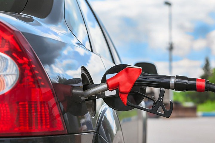 Самый дешевый в России бензин нашли в Барнауле