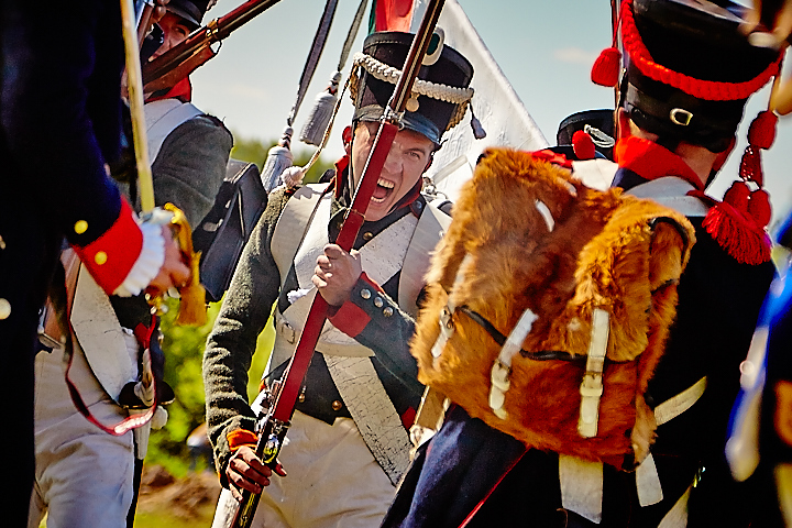 «Вежливые люди были и 200 лет назад»: «Сибирский огонь» за чучелом содомита