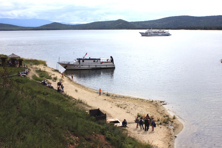 Большая часть судовых отходов сбрасывается напрямую в Байкал — прокуратура Большая часть судовых отходов сбрасывается напрямую в Байкал — прокуратура