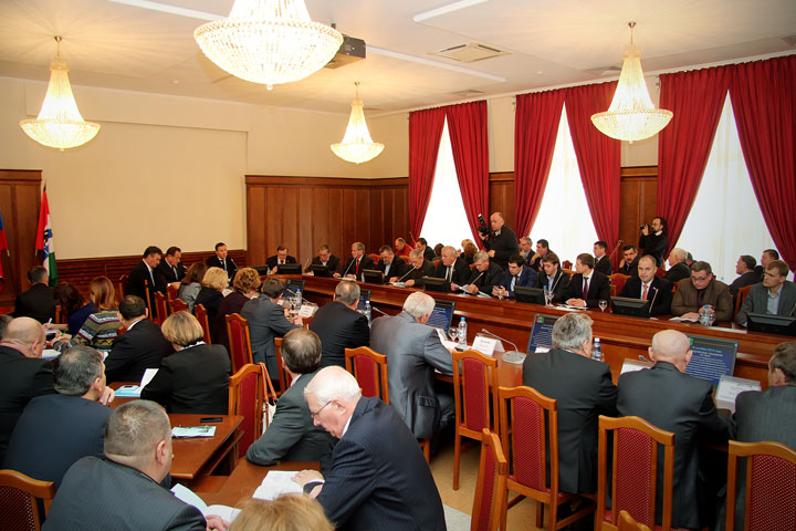 Бюджетный комитет новосибирского заксобрания одобрил новый бюджет без вопросов Бюджетный комитет новосибирского заксобрания одобрил новый бюджет без вопросов