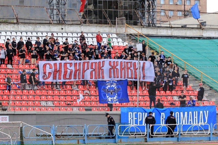 Мини-футбольный «Сибиряк» допустили к чемпионату ограниченным составом