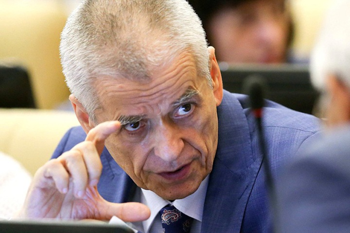 Бывший главный санитарный врач РФ не поверил в запрет выходить из новосибирской школы после массового отравления