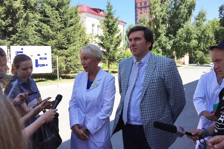 Новосибирцам предлагают подписать петицию за отставку главы минздрава Хальзова из-за коронавируса Новосибирцам предлагают подписать петицию за отставку главы минздрава Хальзова из-за коронавируса