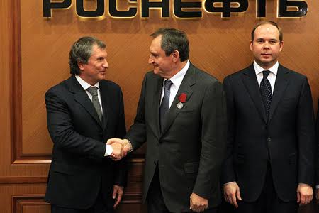 Дмитрий Медведев назвал имя нового руководителя «РусГидро» Дмитрий Медведев назвал имя нового руководителя «РусГидро»