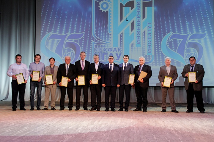 В Новосибирском ГАУ прошли торжественные мероприятия, посвященные 75-летию факультета механизации сельского хозяйства В Новосибирском ГАУ прошли торжественные мероприятия, посвященные 75-летию факультета механизации сельского хозяйства