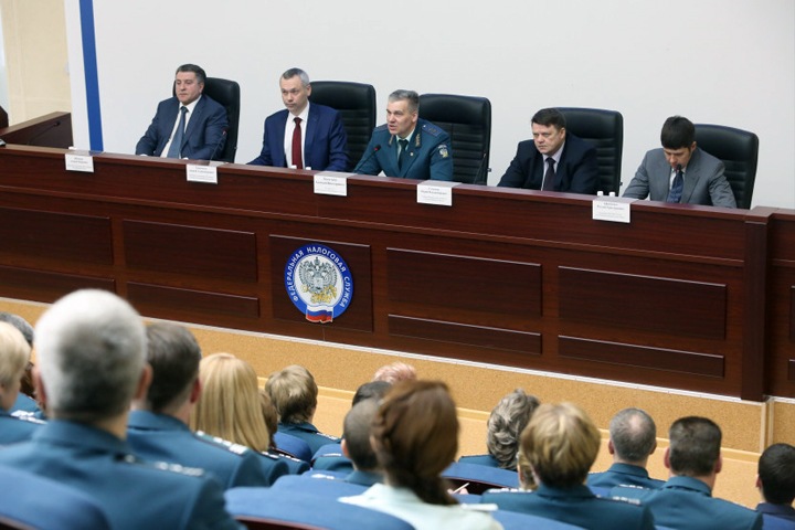 Новосибирцы задолжали 6 млрд по налогам Новосибирцы задолжали 6 млрд по налогам