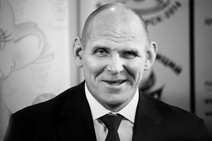 «Самый известный сын своего города»: шведские СМИ о Карелине