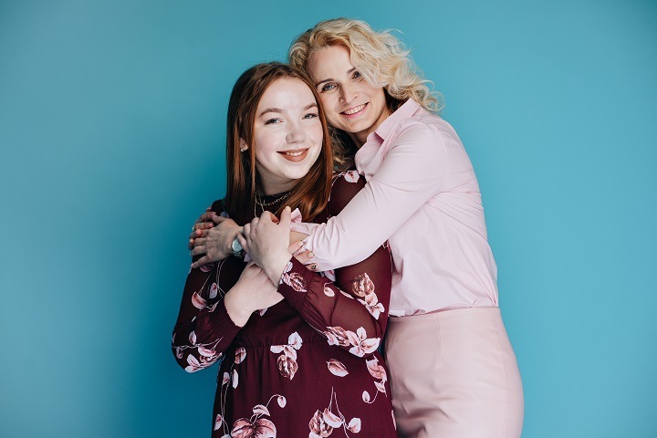 «Пережить травму разрыва с кровными родителями»: сибиряков призвали поддержать поиск наставников для детей-сирот