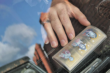 Красноярскому священнику запретили служение за наезд на мать с ребенком