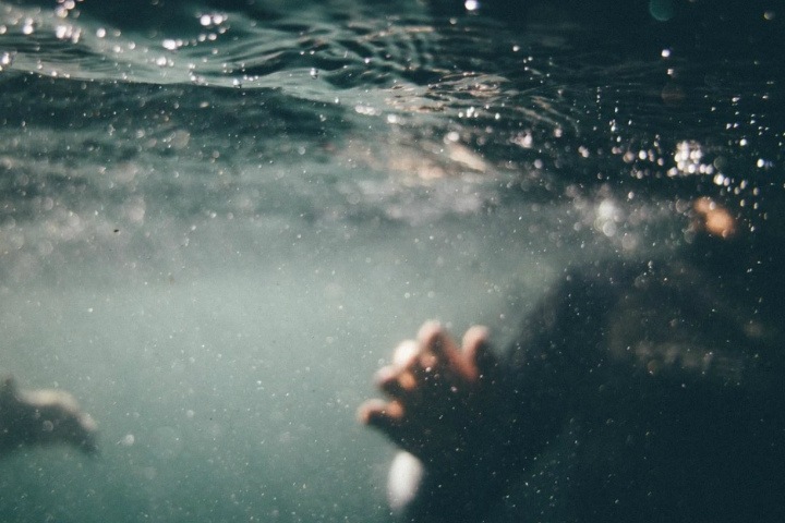 Ребенок отравился в бассейне в Красноярске Ребенок отравился в бассейне в Красноярске