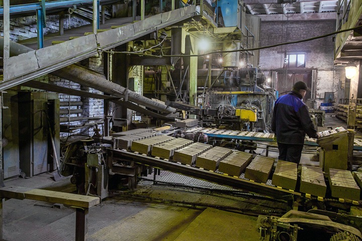 Налоговая банкротит Черепановский завод стройматериалов