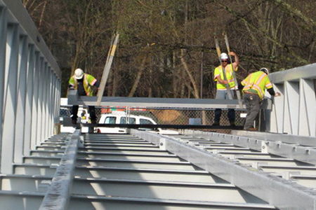 Новосибирская область потратит 44 млн рублей на первый в России автодорожный мост из стеклопластика Новосибирская область потратит 44 млн рублей на первый в России автодорожный мост из стеклопластика