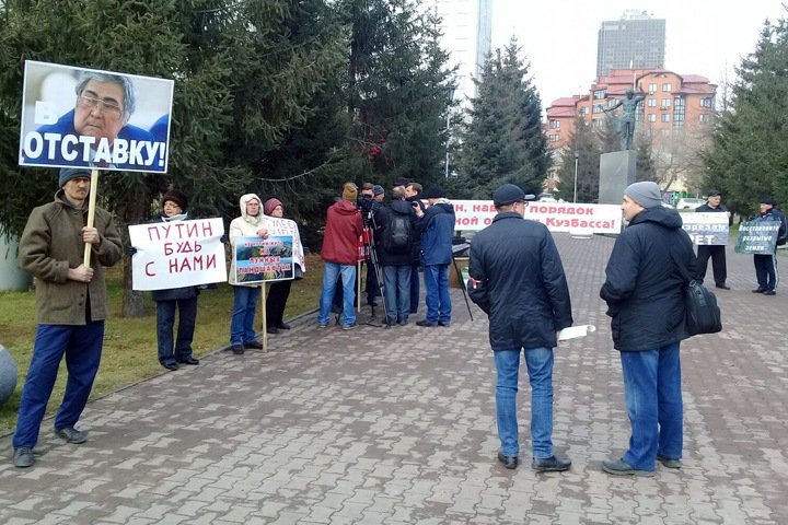 Тулеев впервые за полгода появился на публике: «В СМИ идет война против нас»