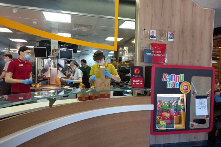 Apple, IKEA, Microsoft, McDonald's: в России предложили национализировать более 50 иностранных компаний Apple, IKEA, Microsoft, McDonald's: в России предложили национализировать более 50 иностранных компаний