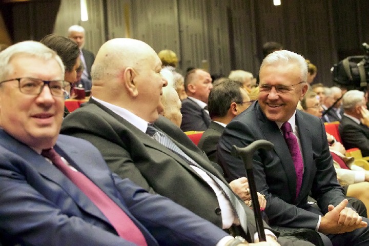 Спикер заксобрания возглавил Красноярский край Спикер заксобрания возглавил Красноярский край