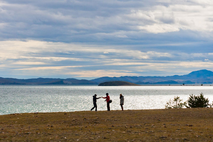 Жители Санкт-Петербурга и Крыма выиграли в конкурсе «Еду на Байкал» Жители Санкт-Петербурга и Крыма выиграли в конкурсе «Еду на Байкал»