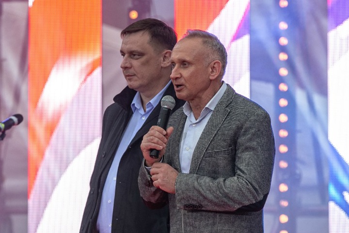 «„ЕР“ только ленивый не старается укусить»: глава новосибирского отделения партии о конфликте депутата с чиновником мэрии