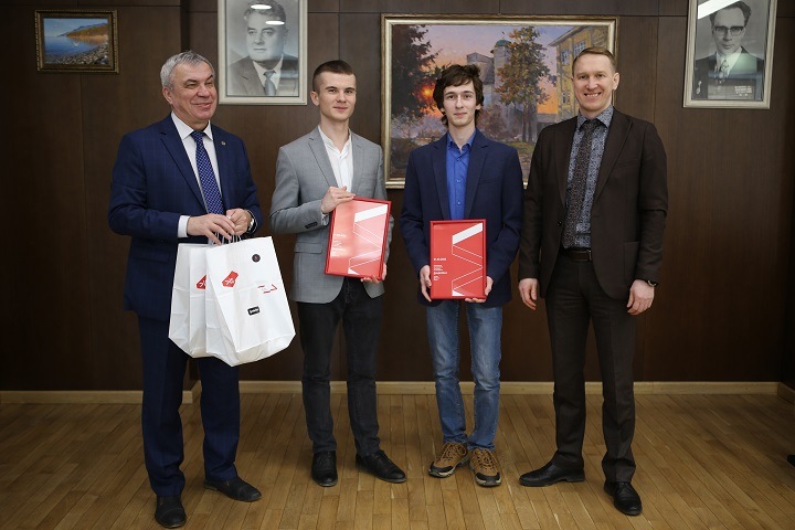 Альфа-Банк наградил 30 лучших российских студентов Альфа-Банк наградил 30 лучших российских студентов