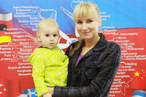 Жительница Кузбасса улетела в Дюссельдорф, став миллионным пассажиром «Толмачёво» в 2012 году Жительница Кузбасса улетела в Дюссельдорф, став миллионным пассажиром «Толмачёво» в 2012 году