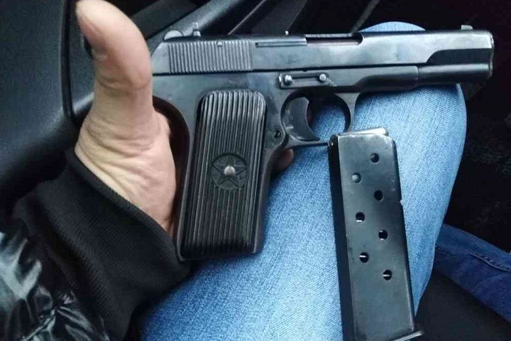 Красноярец выстрелил в подростка на футбольном турнире Красноярец выстрелил в подростка на футбольном турнире