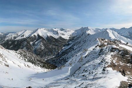 Тургруппа из Нижнего Новгорода попала под лавину в Бурятии 