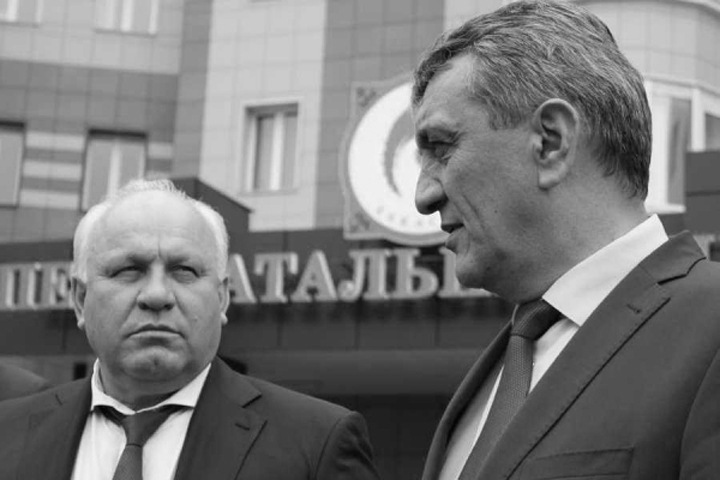 Смерть бывшего и мэр на самокате: итоги 2020 года в Хакасии