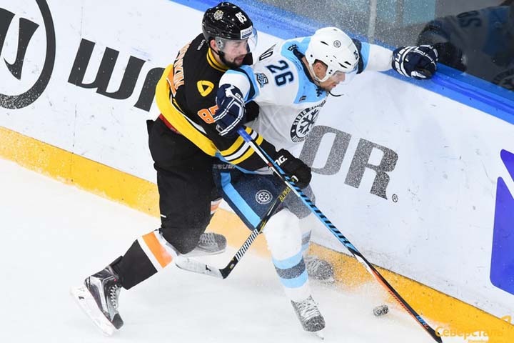 Травников пообещал болеть за «Сибирь» в матче с череповецкой «Северсталью» Травников пообещал болеть за «Сибирь» в матче с череповецкой «Северсталью»