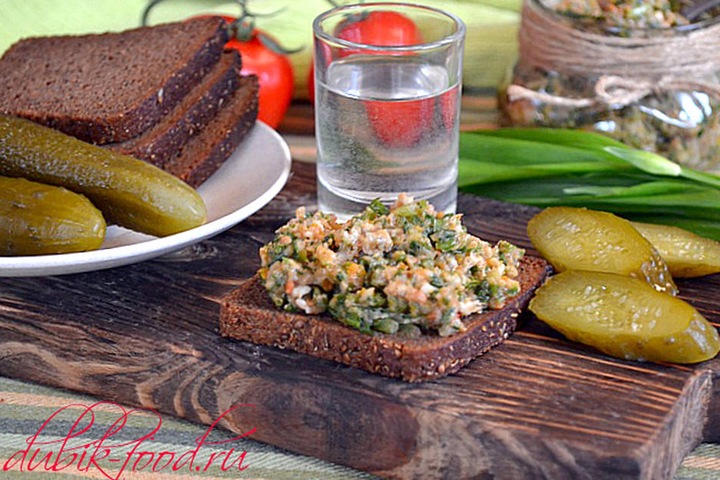 Иркутское правительство потратит бюджет на вяленые шишки и черемшу с салом