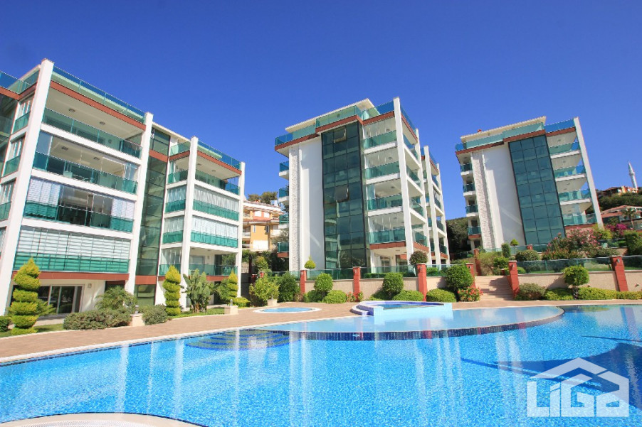 Квартиры в новом комплексе с панорамными видами в Каргыджаке