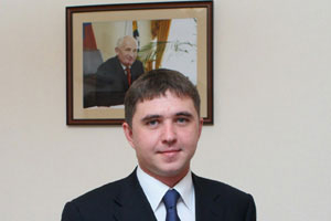 Лидер томских единороссов Сергей Ильиных: «Тех, кто пишет про "партию жуликов и воров", надо сжигать на костре» Лидер томских единороссов Сергей Ильиных: «Тех, кто пишет про "партию жуликов и воров", надо сжигать на костре»