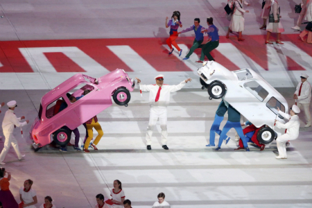 Николай Валуев исполнил роль Дяди Степы на открытии Олимпиады Николай Валуев исполнил роль Дяди Степы на открытии Олимпиады