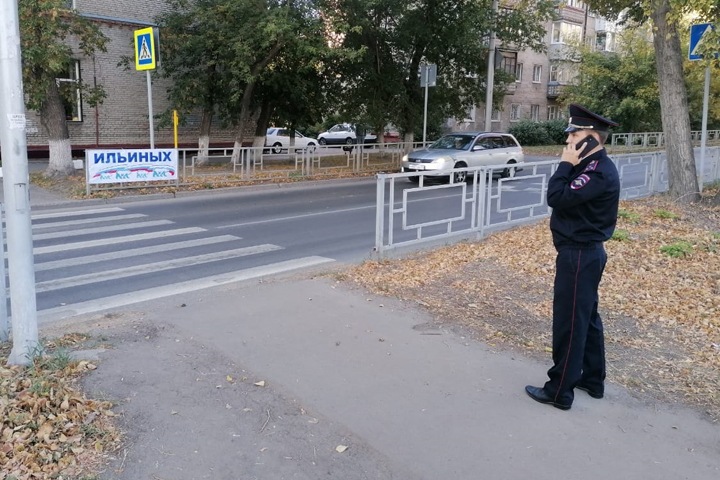 Очевидцы сообщили о «незаконной агитации» «ЕР» в Барнауле в первый день выборов Очевидцы сообщили о «незаконной агитации» «ЕР» в Барнауле в первый день выборов