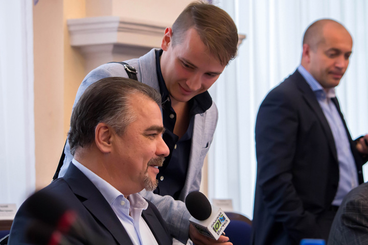 Коммунисты готовы пикетировать правительство для возвращения НДФЛ Новосибирску