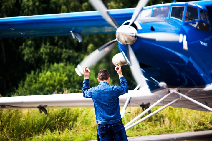 Малая авиация может столкнуться с нехваткой самолетов из-за американского двигателя на «кукурузнике» из Новосибирска Малая авиация может столкнуться с нехваткой самолетов из-за американского двигателя на «кукурузнике» из Новосибирска