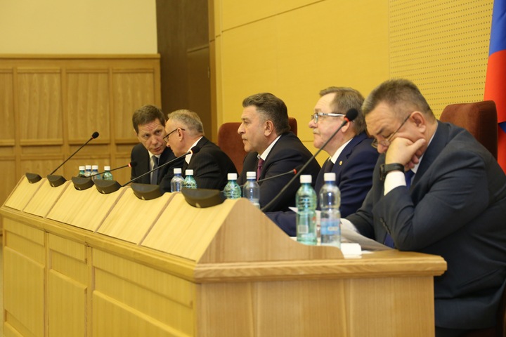 Новосибирские депутаты проконтролируют федеральные транши Новосибирские депутаты проконтролируют федеральные транши