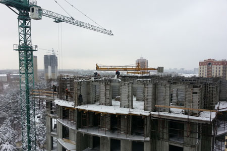 Прокуратура требует остановить строительство многоэтажек ЗАО «ПТК на Залесского» из-за опасности для самолетов 