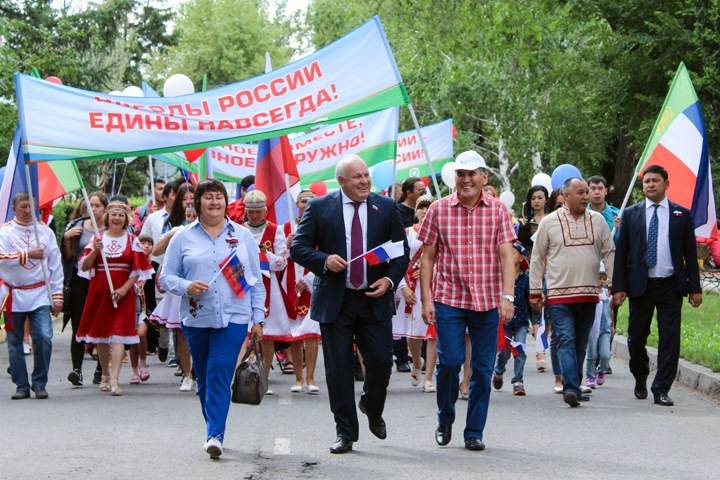 Зимина провожают до второго тура