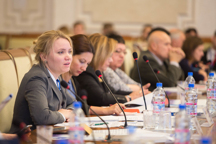 В центре внимания — бизнес В центре внимания — бизнес