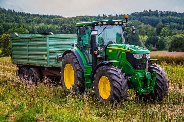 John Deere - лидер по производству сельхозтехники John Deere - лидер по производству сельхозтехники