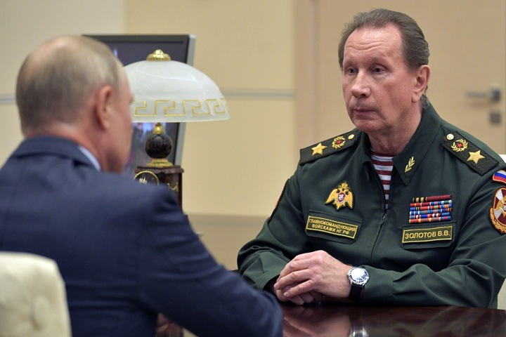 Путин подписал указ о выплате 15 тыс. силовикам перед выборами