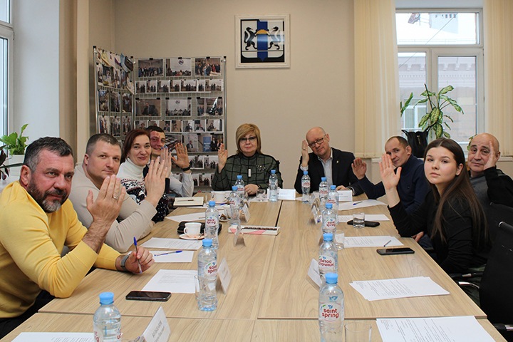 Общественная плата, половину руководства которой обвинили в браконьерстве, попросила отменить выборы мэра Новосибирска Общественная плата, половину руководства которой обвинили в браконьерстве, попросила отменить выборы мэра Новосибирска