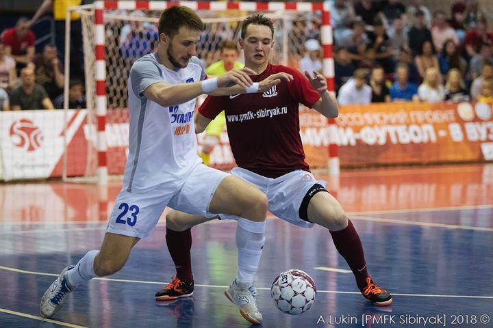 Мини-футбольный «Сибиряк» оказался под угрозой закрытия Мини-футбольный «Сибиряк» оказался под угрозой закрытия