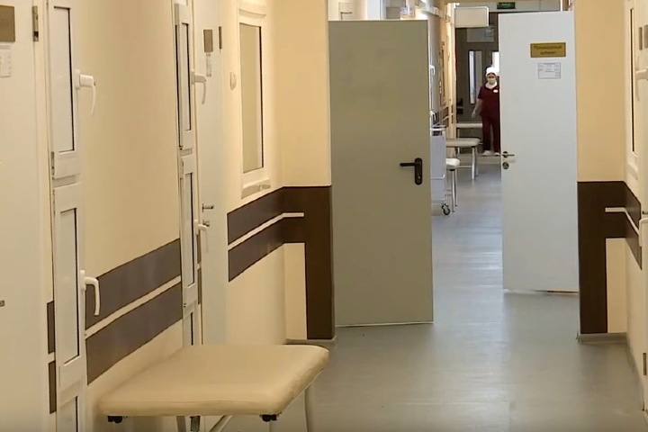 Медсестра заразилась коронавирусом в Красноярске