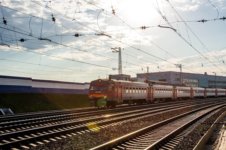 Роспотребнадзор отменил медицинские маски в поездах