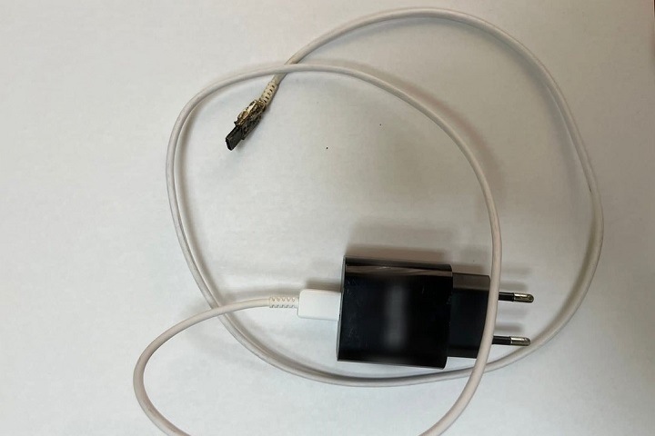 Красноярка случайно убила себя током