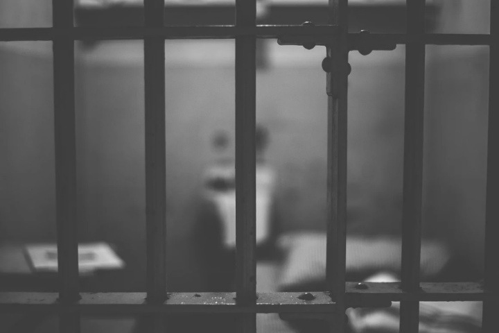 Заключенный голодает около двух недель в СИЗО Новокузнецка