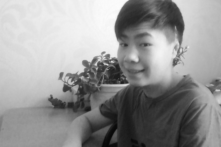 Подростку из Новосибирска нужен слуховой аппарат Подростку из Новосибирска нужен слуховой аппарат