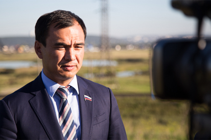 Сергей Тен возглавил возрожденную в Госдуме группу «Байкал» Сергей Тен возглавил возрожденную в Госдуме группу «Байкал»